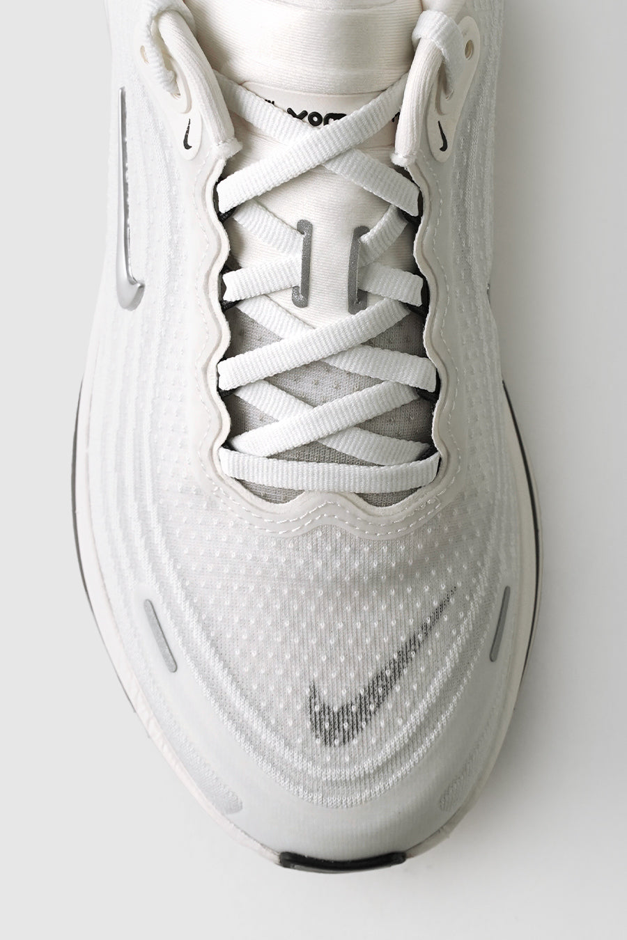 W VOMERO PLUS SUMMIT WHITE ET METALLIC SILVER