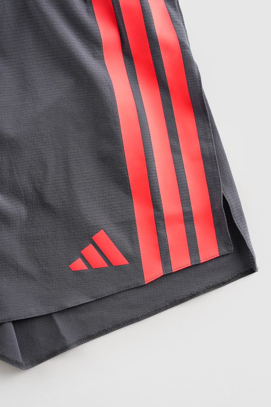 GREY ADIZERO RUNNING GEL POCKET SHORT