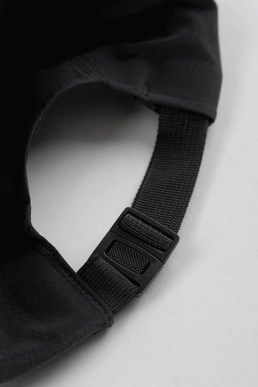 CASQUETTE GAMMA 5 PANEL BLACK ET ARTIC SILK
