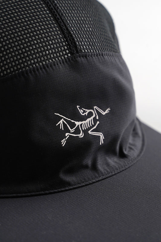 CASQUETTE NORVAN MESH 5 PANEL BLACK ET ARTIC SILK