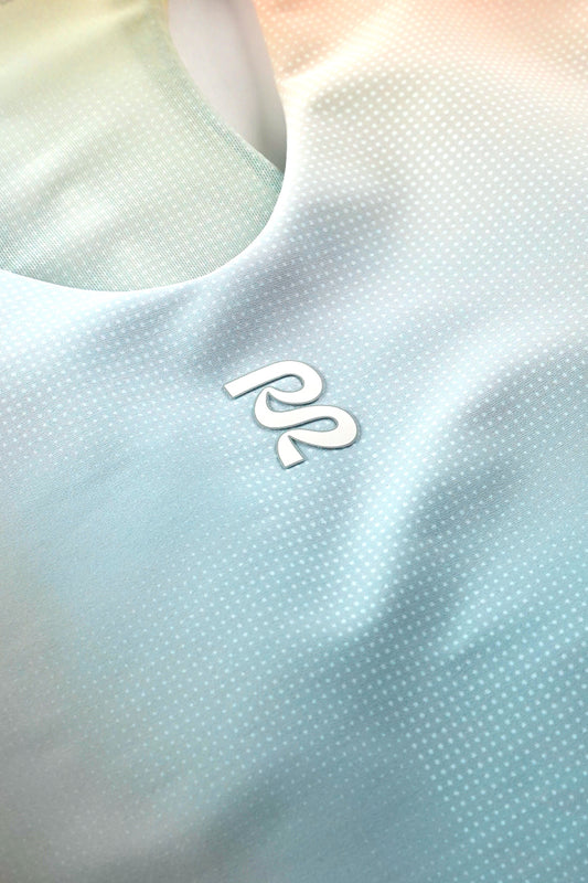 VANISHER™ V-NECK RACE CROP LAGOON MULTI