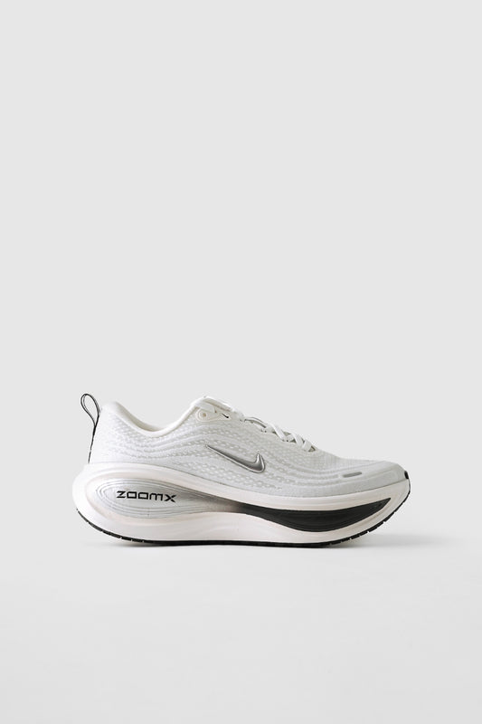 W VOMERO PLUS SUMMIT WHITE ET METALLIC SILVER