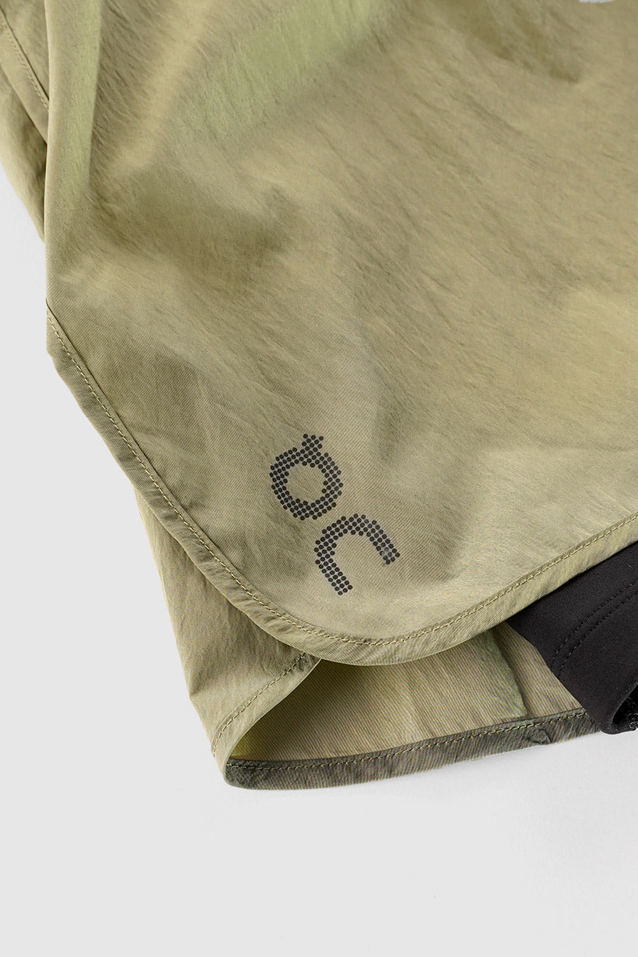 WOMEN PERFORMANCE VOLT SHORTS SAFARI