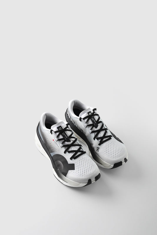 CLOUDBOOM MAX WHITE ET BLACK