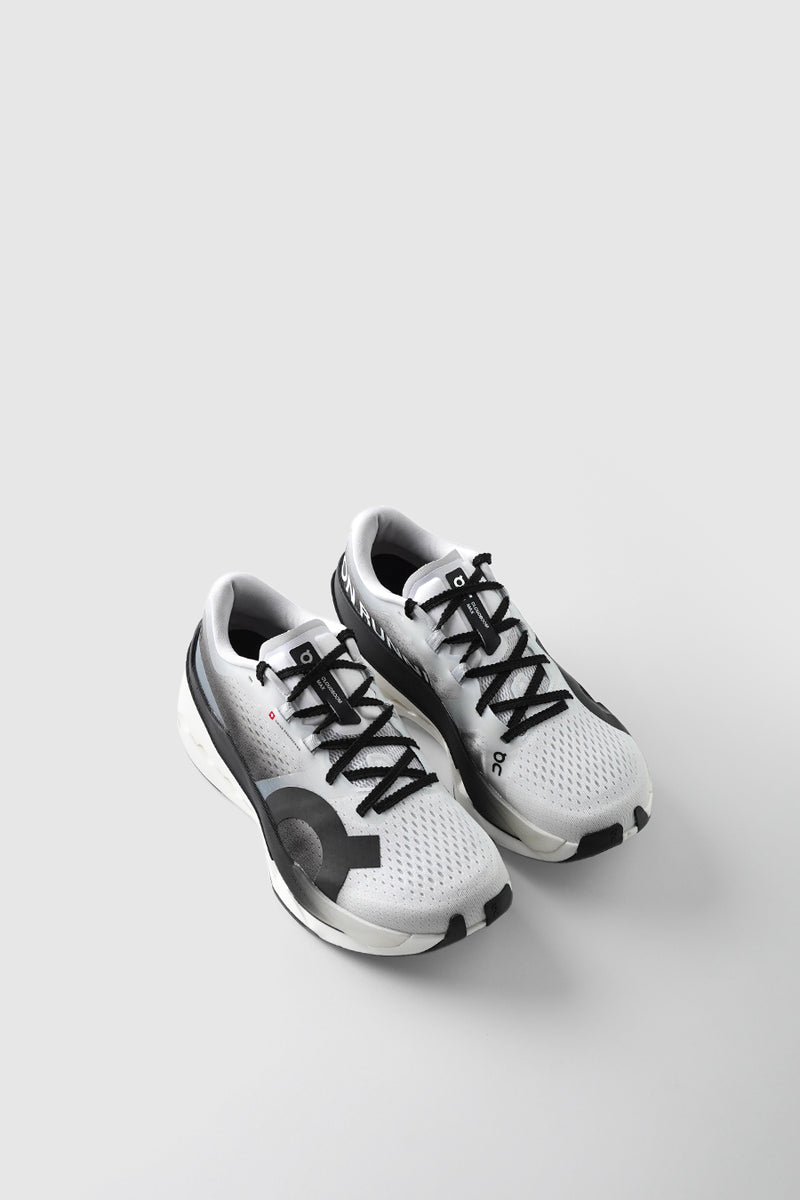 CLOUDBOOM MAX WHITE ET BLACK