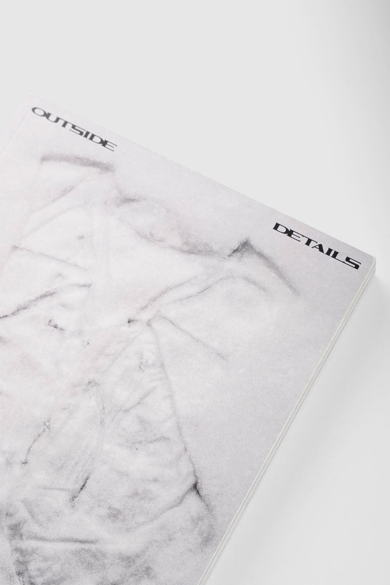 Outside Details Vol.1 - Couverture 444