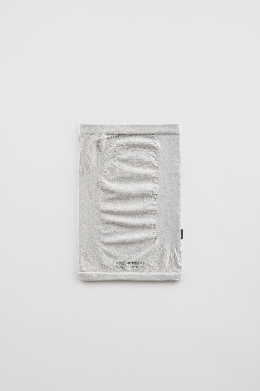 MISTY GREY LOGO MERINO KNIT NECKTUBE