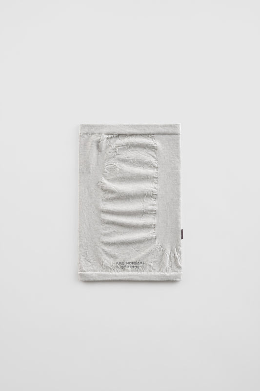 LOGO MERINO KNIT NECKTUBE MISTY GREY