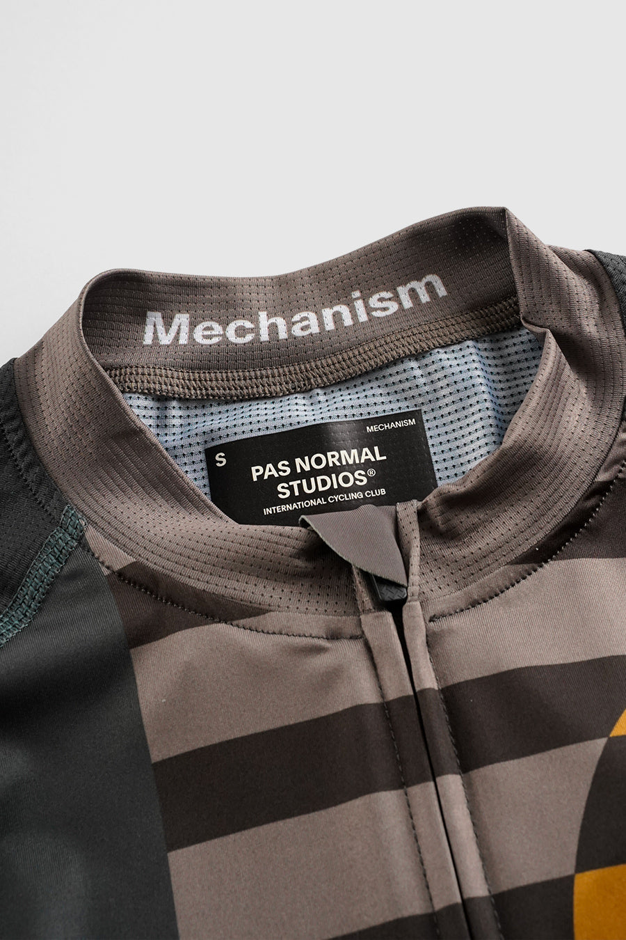MECHANISM JERSEY INTERNATIONAL EARTH