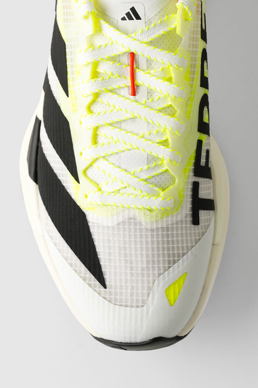 TERREX AGRAVIC TT CLOUD WHITE ET CORE BLACK